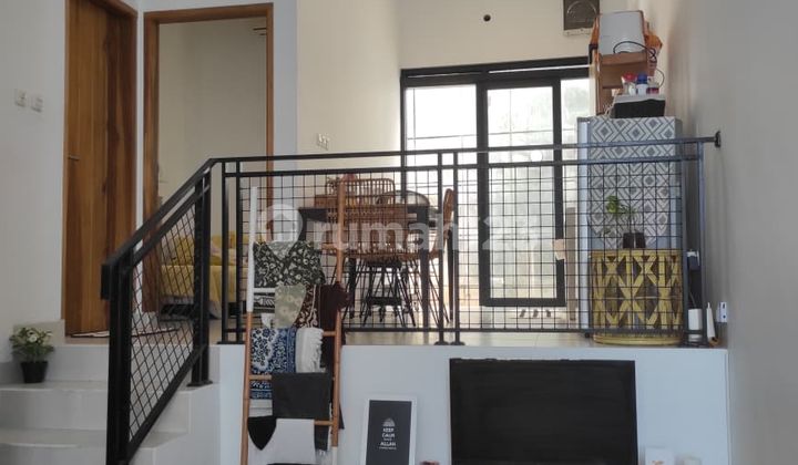 Nice House Unfurnished SHM Arcamanik, Bandung 2
