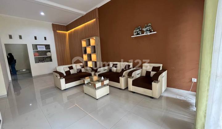 Wide Semi-Furnished House Ready to Occupancy SHM, in Arcamanik Wide Semi-Furnished House Ready to Occupancy SHM, in Arcamanik