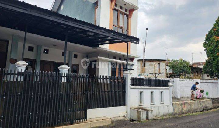 Rumah 2 Lantai Minimalis Siap Huni di Jatihandap 1