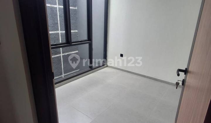 Rumah Bagus Unfurnished SHM Gede Bage, Bandung 2