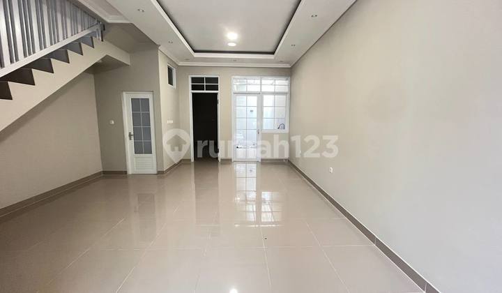 Beautiful Nice House Unfurnished Freehold Title Arcamanik, Bandung 2