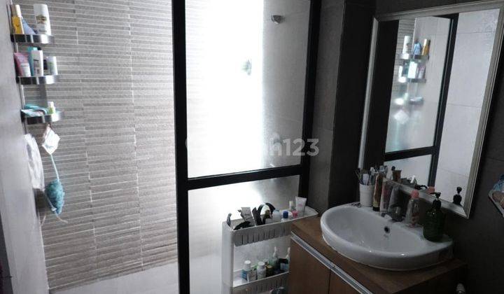 Rumah Luas Siap Huni Full Furnished di Jakarta Pusat 2