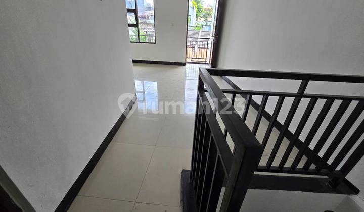 2-Story Shophouse Concept Ready-to-Occupy House with SHM in Ujungberung 2