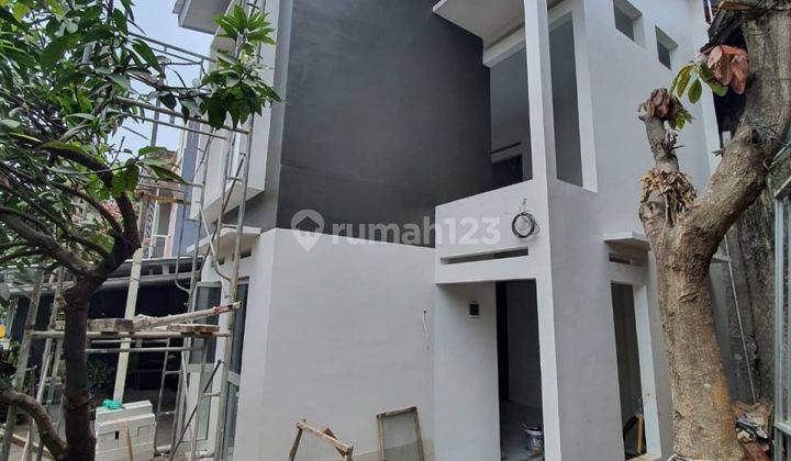 Rumah Minimalis Modern 2 Lantai di Antapani Bandung 1