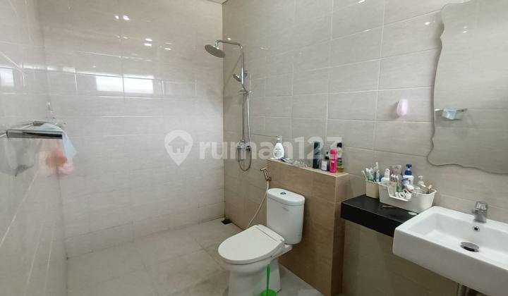 Rumah Bagus Furnished SHM Sarijadi, Bandung 2