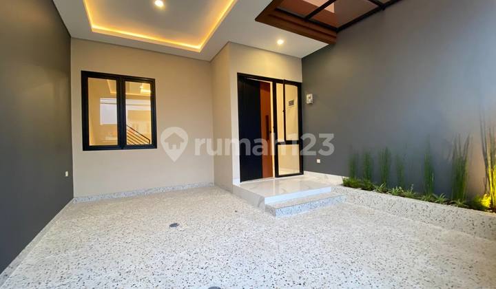 Rumah Bagus Unfurnished SHM Arcamanik, Bandung 2