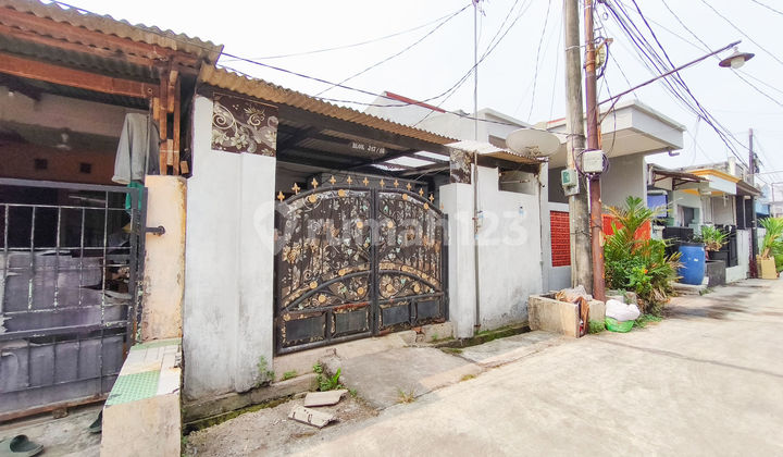 Affordable 1-Story House in Bekasi with Station Access, Flood-Free J35268