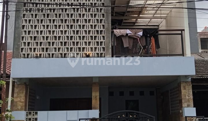 LB 150 House with SHM Ready to Occupy 8 Minutes to Metropolitan Mall Bekasi J-30327 LB 150 House with SHM Ready to Occupy 8 Minutes to Metropolitan Mall Bekasi J-30327