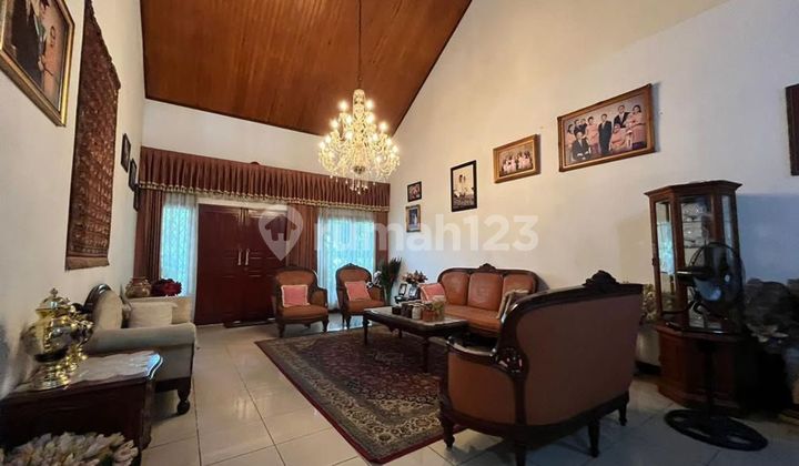 Asri House with a Spacious Yard, 3 Minutes to Metropolitan Mall Bekasi, Eligible for Mortgage J23577 2