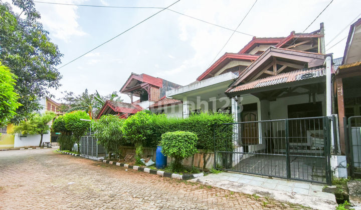 2-Story House with SHM 12 Minutes to Cibubur Junction Assisted by KPR J-36689 2-Story House with SHM 12 Minutes to Cibubur Junction Assisted by KPR J-36689