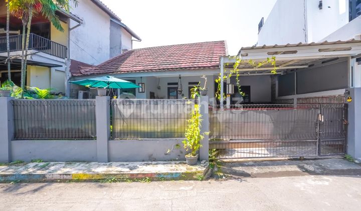 Rumah Tanah Luas 10 Menit ke Gerbang Tol Cisalak 3 Dibantu KPR J30957