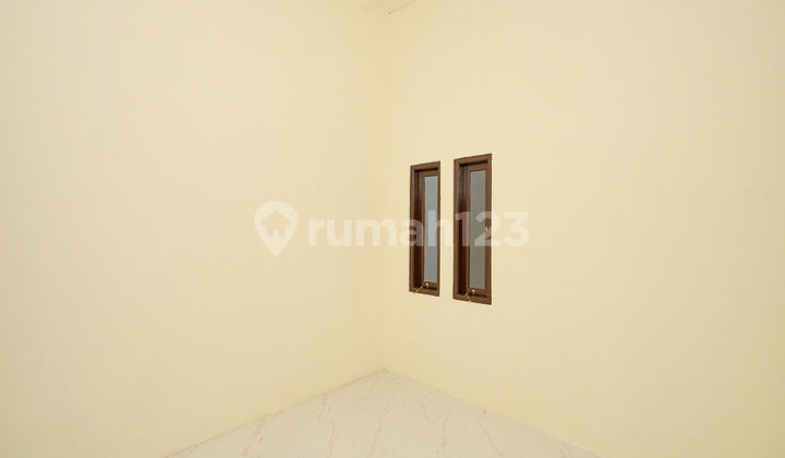 Rumah SHM Hadap Utara 15 menit ke RS. Taman Harapan Baru Dibantu KPR J-35803 2
