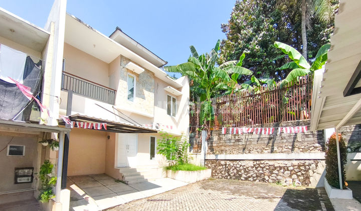 Rumah 2 Lantai di Pamulang 7 Menit ke Stasiun SHM Hadap Timur J35801 2