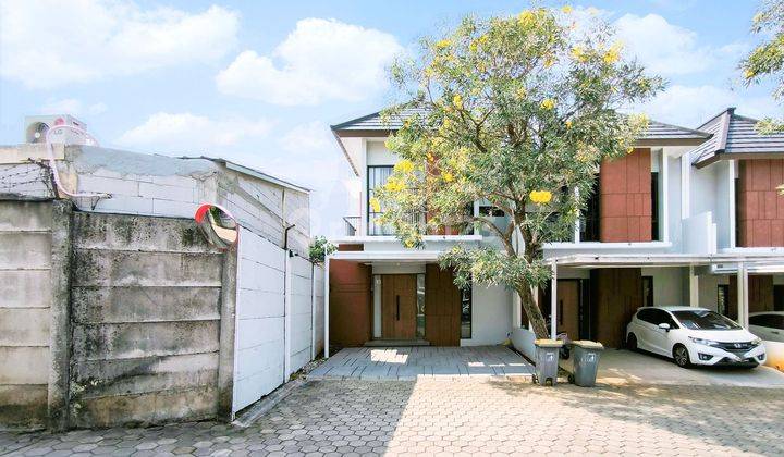 Rumah 2 Lt Carport Luas 15 Menit ke Cinere Bellevue Mall Dibantu KPR J26029 1