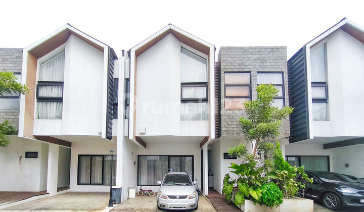 2-Story House SHM 15 Minutes to Permata Pamulang Hospital, Ready to Occupy J39141