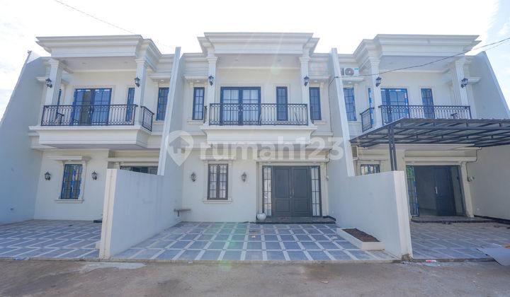 SHM-Certified House LB 130 Ready to Occupy 8 Minutes to Cibubur Junction J-30474 SHM-Certified House LB 130 Ready to Occupy 8 Minutes to Cibubur Junction J-30474