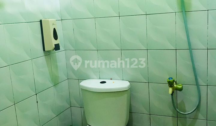 South-Facing House 15 Minutes to Living Plaza Kota Harapan Indah J-40047 2