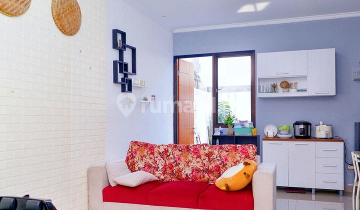 Rumah Seken 3 KT 10 menit ke Mall Paradise Walk Serpong Siap Huni J14636 2