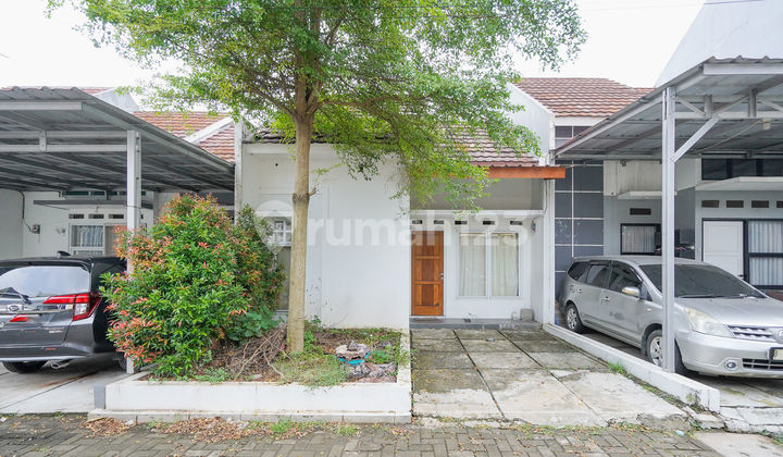 Minimalist House Near Sawangan Toll Gate 4, Land Area 85, East-Facing J33989 Minimalist House Near Sawangan Toll Gate 4, Land Area 85, East-Facing J33989