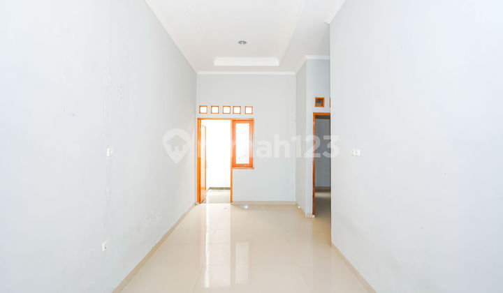 Strategic House with SHM, 4 Minutes to Sawangan Terminal, Assisted with KPR J31416 2