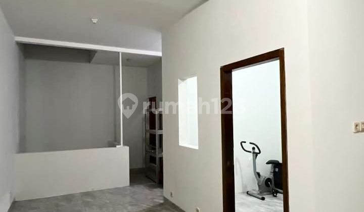 Rumah 2 Lantai 10 Menit ke Stasiun Rawa Buntu Siap Huni Dibantu KPR J39571 2