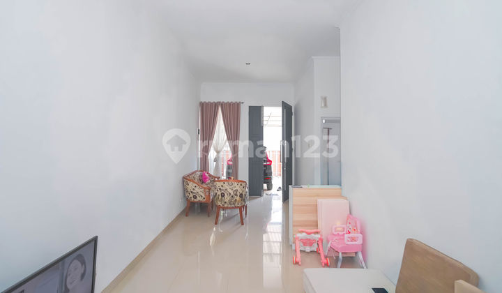 Minimalist House 8 Minutes to Hermina Serpong Hospital South Facing J35865 2