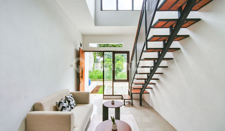 Minimalist House 15 Minutes to Bojong Gede Station Flood-Free J39332