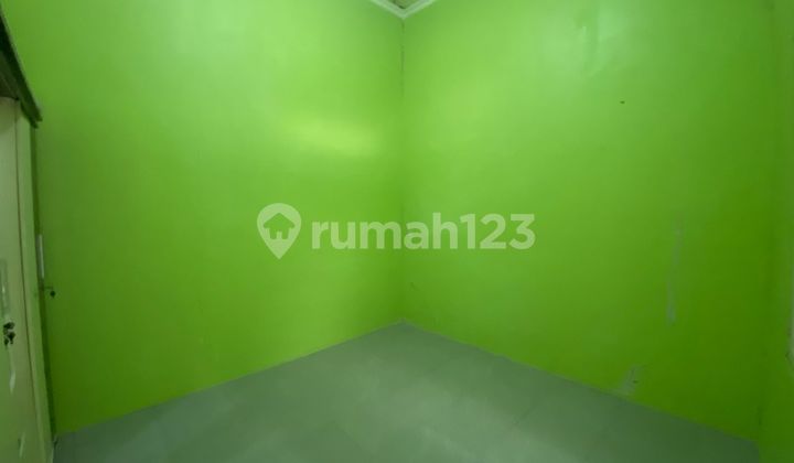 Rumah SHM Strategis Dekat Mitra Keluarga Cibubur Dibantu KPR J-34143 2