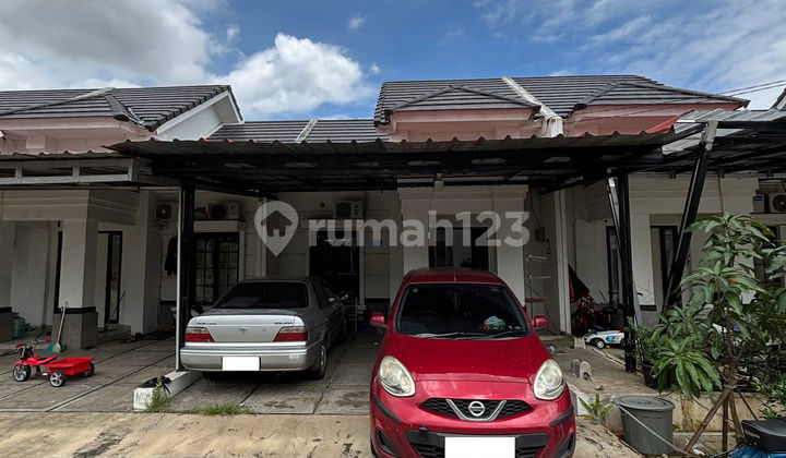 East-Facing House 10 Minutes to Primaya Hospital North Bekasi J-41962 East-Facing House 10 Minutes to Primaya Hospital North Bekasi J-41962