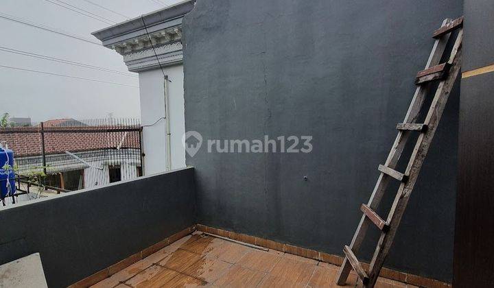 ruang tamu rumah minimalis lt 120 akses
