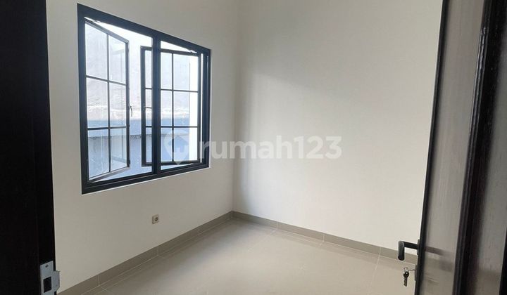 Rumah 2 Lantai Idaman 7 Menit ke Gerbang Tol Sentul 2 bisa KPR J41147 2