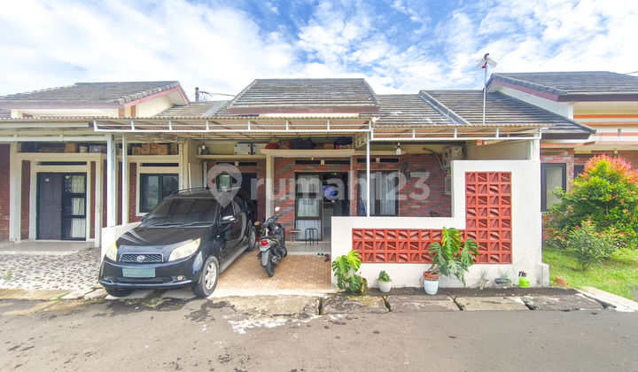 Rumah Hadap Selatan 14 Menit ke Mall Paradise Walk Serpong J-37153 Rumah Hadap Selatan 14 Menit ke Mall Paradise Walk Serpong J-37153