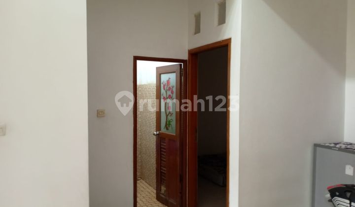 Rumah Strategis 15 Menit ke Gerbang Tol Kayu Manis 1 Dibantu KPR J-16564 2