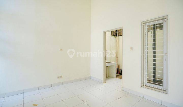Rumah 1 Lantai SHM 9 Menit ke Gerbang Tol BSD Barat 1 Dibantu KPR J-22223 2