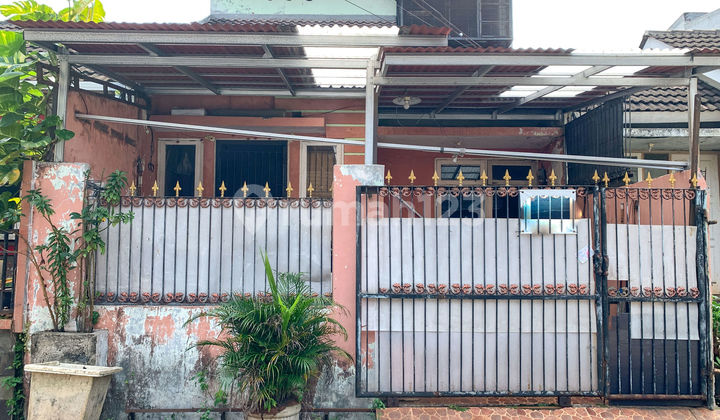 Rumah Strategis 10 menit ke Mall Paradise Walk Serpong SHM Siap KPR J-21760