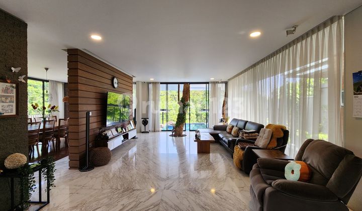 Rumah Mewah Furnised Dengan Lift Siap Huni Di Bukit Golf Hijau || Posisi Hook || Ada Tambahan Taman di Area Belakang ±500 Meteran Rumah Mewah Furnised Dengan Lift Siap Huni Di Bukit Golf Hijau || Posisi Hook || Ada Tambahan Taman di Area Belakang ±500 Meteran