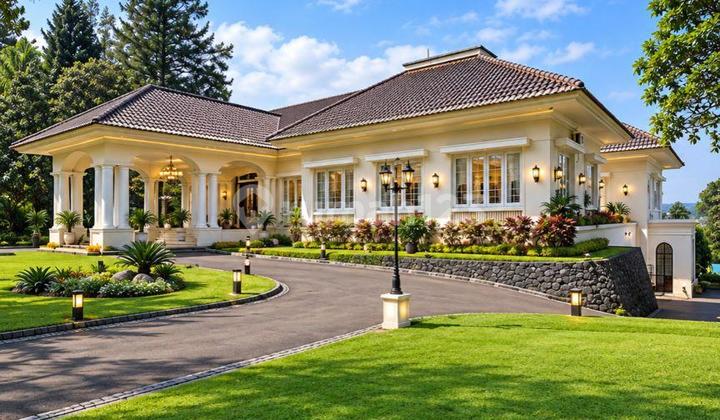 Rumah Mewah di Cluster Exclusive Northridge, dengan Pemandangan Gunung dan Danau Dibelkang Rumah
