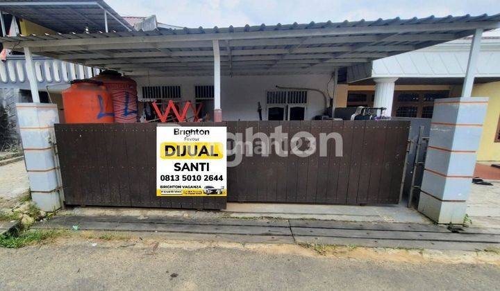 Rumah di tengah kota. Sangat dekat dengan akses ke sekolahan dan mall. 1