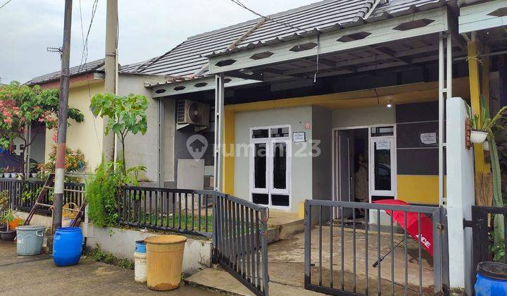 Di Jual Rumah Murah Lokasi Strategis Dekat Kolam Renang  2