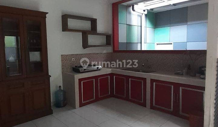 Disewakan Rumah 2 Lantai Full Furnished Digrand Wisata Bekasi 2