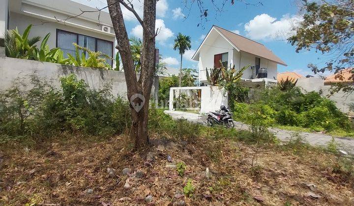 Great Location Villa Neighborhood & 10 Minutes To Seseh Beach!! 2