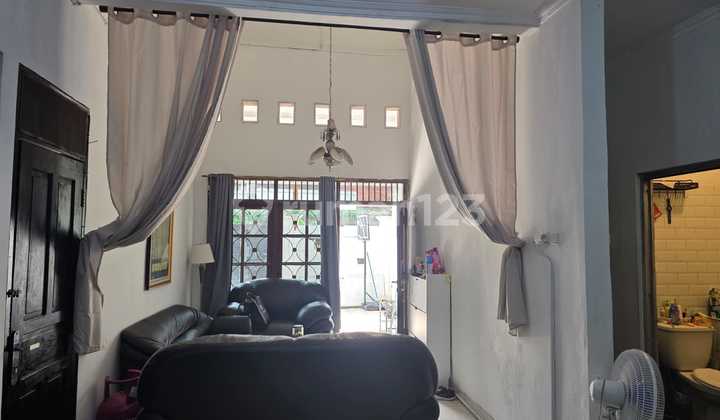 JUAL CEPAT! Rumah Murah Siap Huni – Lokasi Premium di Tebet (Menteng Dalam), Jakarta Selatan