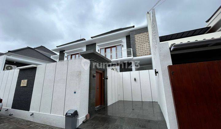 Luxurious Villa Renon Near Sanur Fully Furnished For Leasehold 1