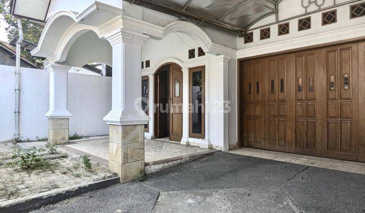 Rumah Disewakan Bisa Untuk Usaha Atau Kantor 1