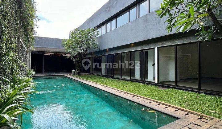 Rumah modern luas di cipete siap huni pool besar 2