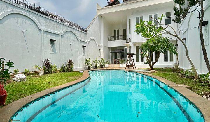 Di Sewakan Rumah Di Kemang Siap Huni Privat Pool 1