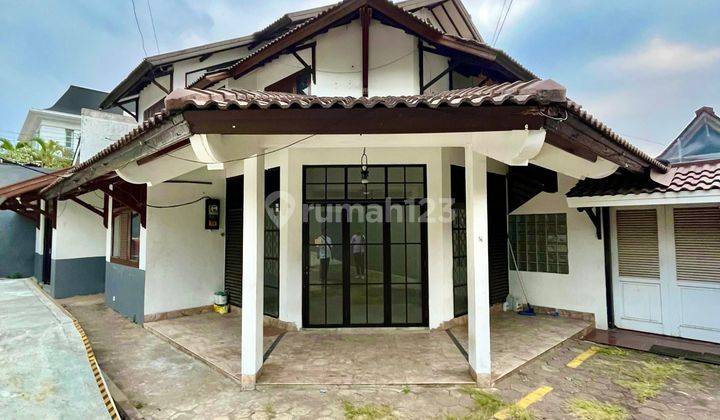 Rumah Pinggir Jalan Cocok Untuk Usaha Parkir Luas 1