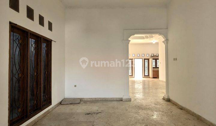 Rumah Disewakan Bisa Untuk Usaha Atau Kantor 2