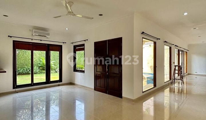 Rumah Besar Dalam Townhouse Privat Pool Siap Huni 2