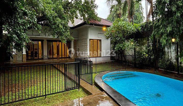 Rumah Di Kemang Siap Huni Strategis Aman Dan Nyaman 1